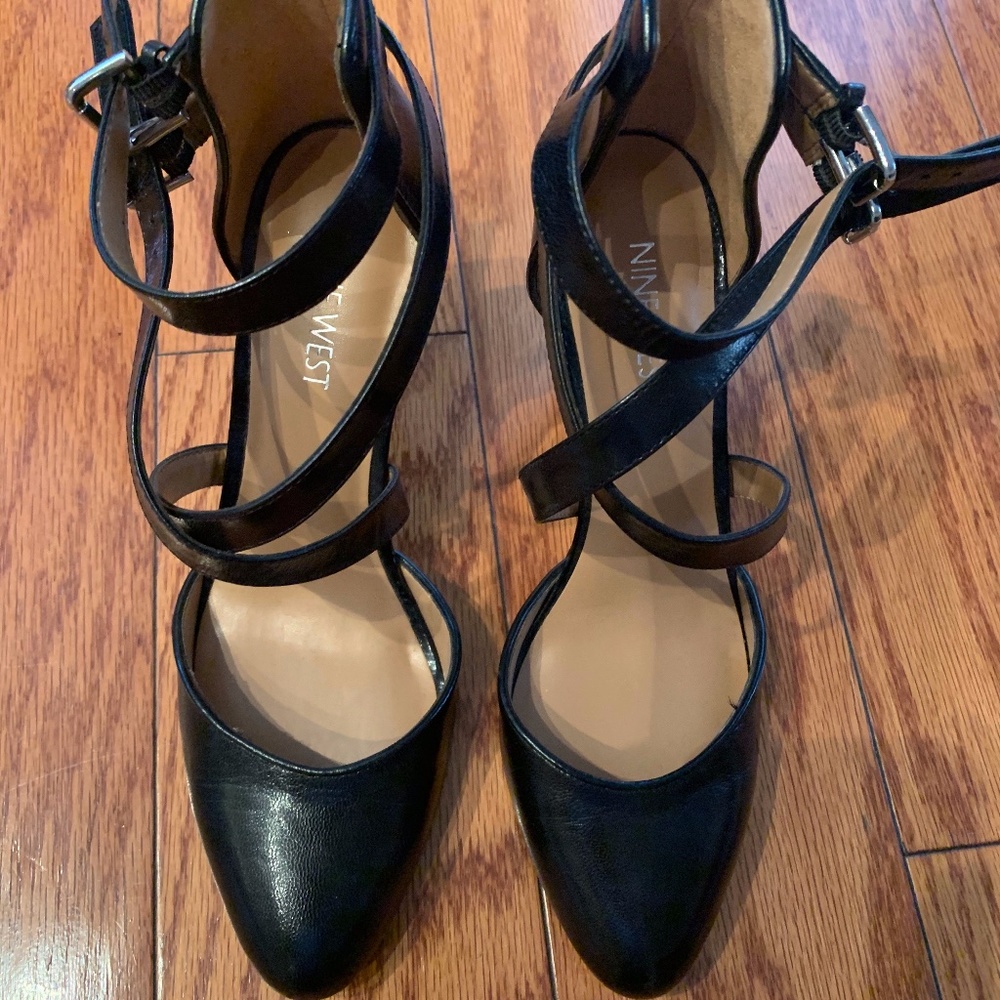 Nine West Leather Black Pumps